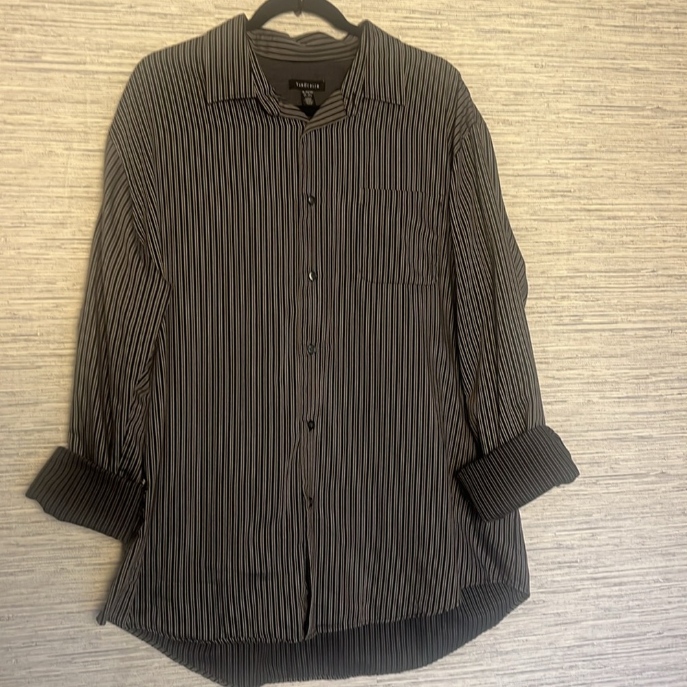 Van Husen Button Down, Black/Gray Stripes Size 17-17.5 XL (601) - Picture 7 of 9